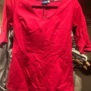 Retired Essential Catherine V-Neck Top Red Small